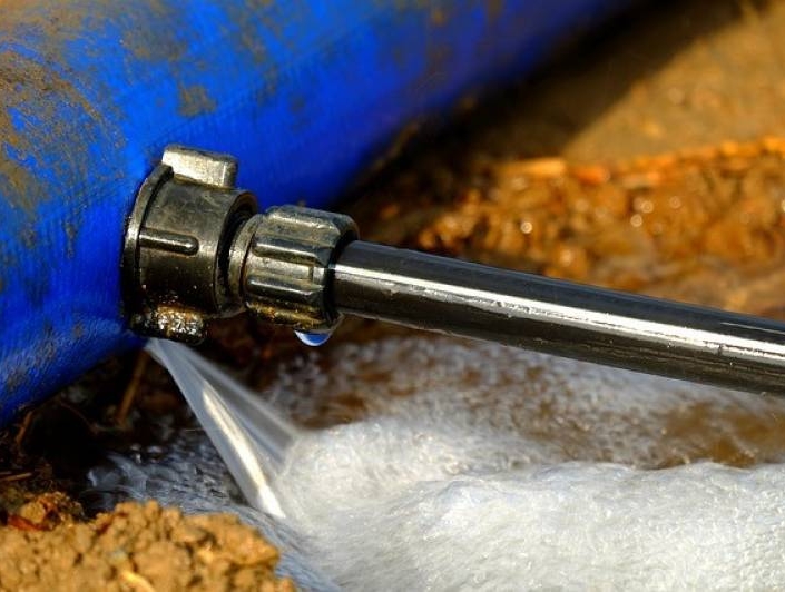 Trouver une fuite d'eau dans le sol entre le compteur et la maison sans casse à Eguilles, pays d'Aix